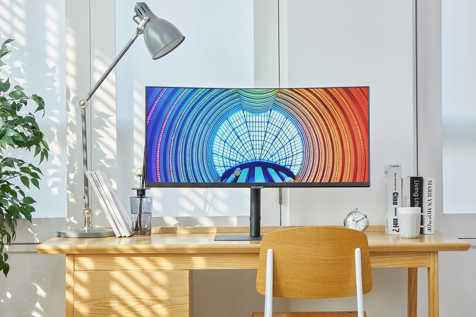 [photo] samsung launches new high resolution 2021 monitor lineup 1 low