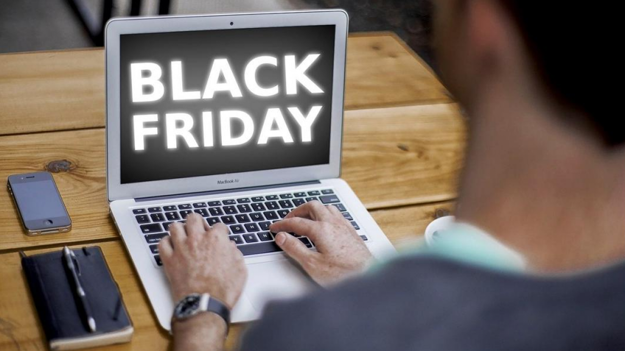 Black Friday: cala l’interesse, desiderati soprattutto smartphone e TV 